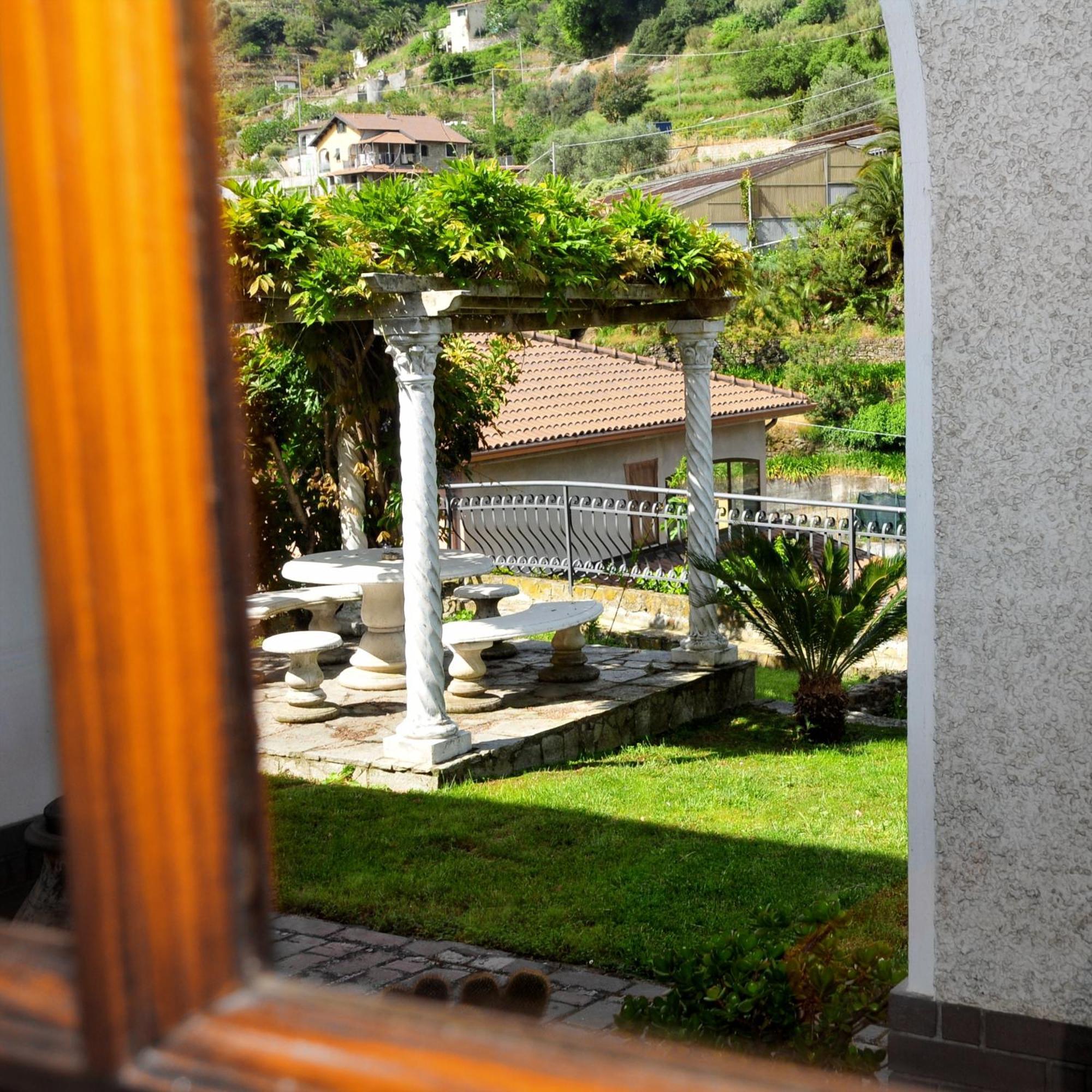 Le Rose Villa San Biagio della Cima Стая снимка