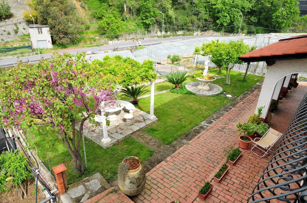 Le Rose Villa San Biagio della Cima Екстериор снимка